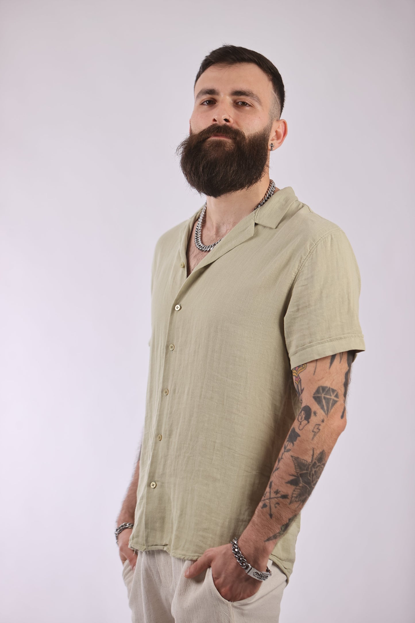 Marrakech shirt made from 100% cotton in light beige.