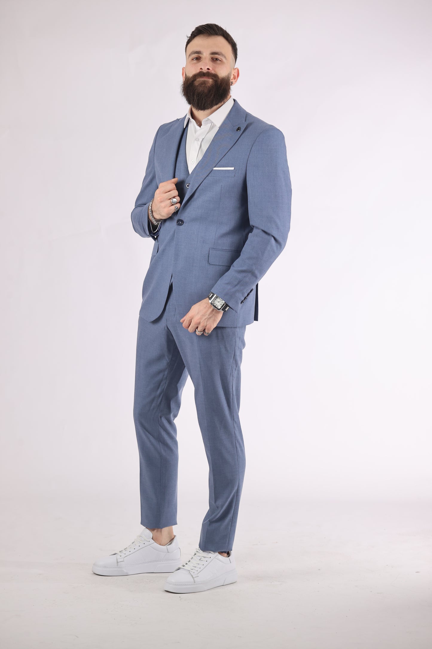 Emilio Sageza suit