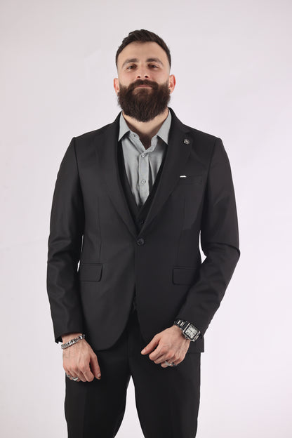 Emilio Sageza suit