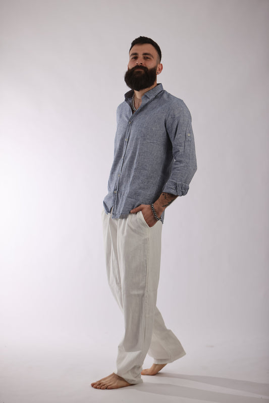 Guesto pant in high-quality cotton for comfort and durability.