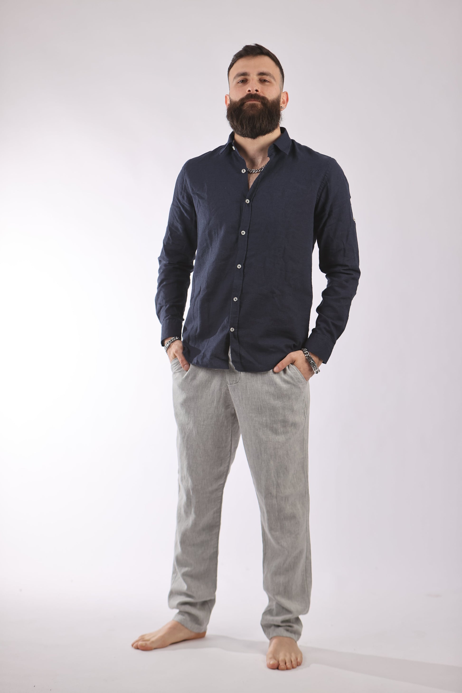 Everhold pant made of 100% cotton for comfortable, breathable fit.
